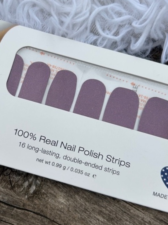 Color Street Other - 🩶5/$30 New York Minute Color Street Nail Strips Deep Raspberry Shimmer
NEW
